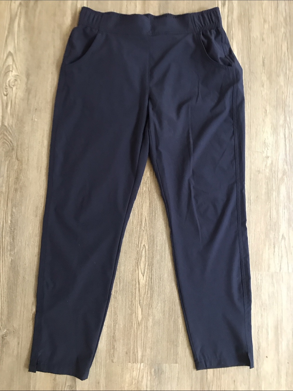Eddie Bauer Straight Leg Pants in Navy